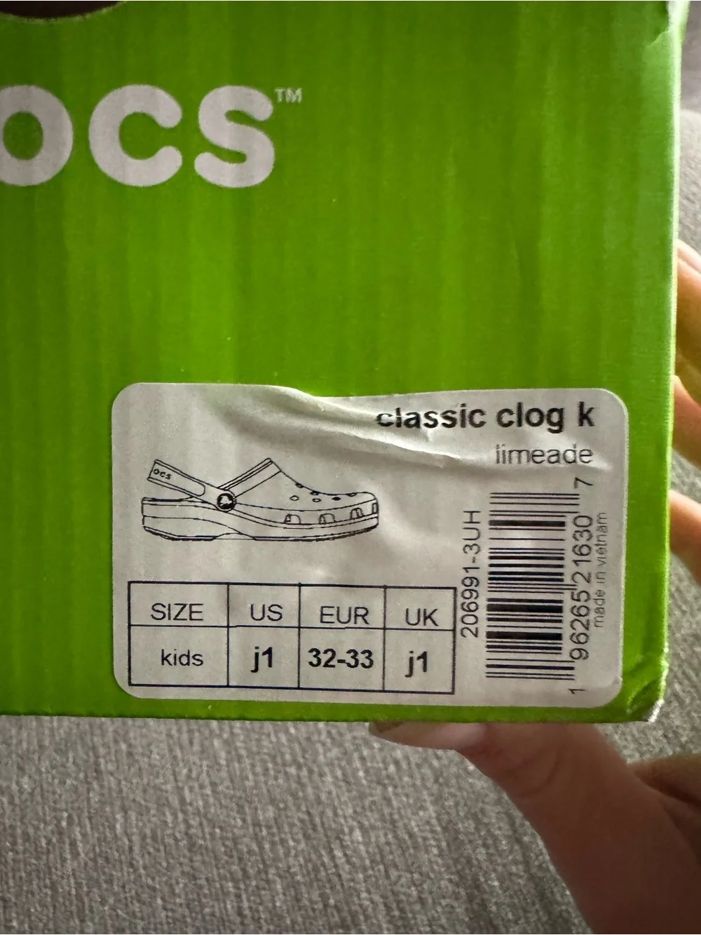 CROCS Kids Classic Clog in Neon Lime